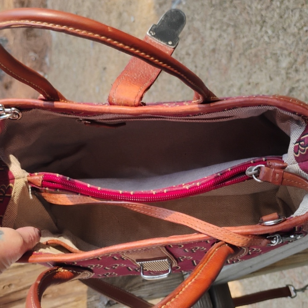 Dooney & Bourke Signature Handler 3 compartment shoulder crossbody bag FREE Ship - Picture 9 of 12
